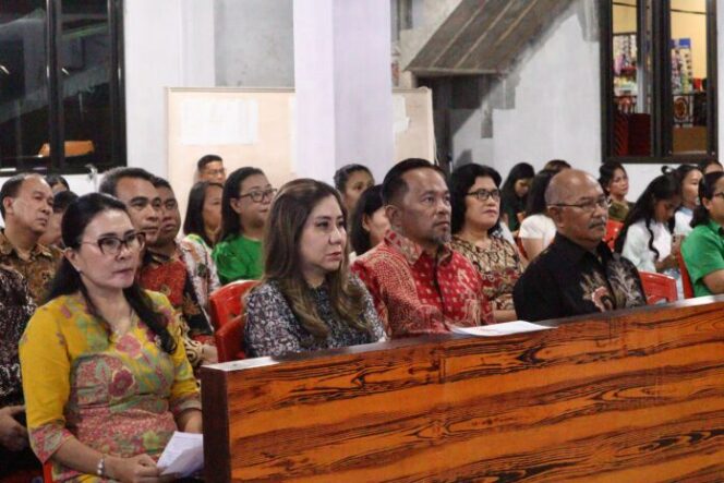 
 Safari Natal Pemkot di GMIM Mahanaim Kaiwatu, Wawali Richard Sualang: Jaga Suasana Natal Penuh Kedamaian